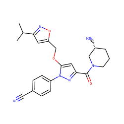 CC(C)c1cc(COc2cc(C(=O)N3CCC[C@@H](N)C3)nn2-c2ccc(C#N)cc2)on1 ZINC001772616614