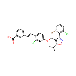 CC(C)c1onc(-c2c(Cl)cccc2Br)c1COc1ccc(/C=C/c2cccc(C(=O)O)c2)c(Cl)c1 ZINC000026746461