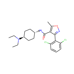 CCN(CC)[C@H]1CC[C@H](NC(=O)c2c(-c3c(Cl)cccc3Cl)noc2C)CC1 ZINC000261188700