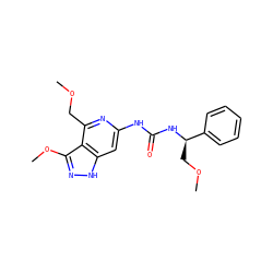COCc1nc(NC(=O)N[C@H](COC)c2ccccc2)cc2[nH]nc(OC)c12 ZINC001772651690