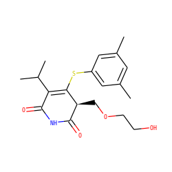 Cc1cc(C)cc(SC2=C(C(C)C)C(=O)NC(=O)[C@@H]2COCCO)c1 ZINC000102808773