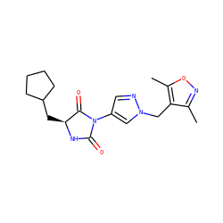 Cc1noc(C)c1Cn1cc(N2C(=O)N[C@@H](CC3CCCC3)C2=O)cn1 ZINC000115731211